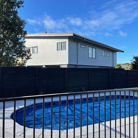 Ohope Villas With Spa,Sauna,Pool, Adults Only Екстериор снимка