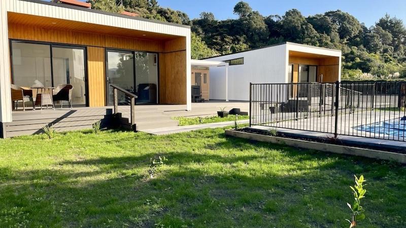 Ohope Villas With Spa,Sauna,Pool, Adults Only Екстериор снимка